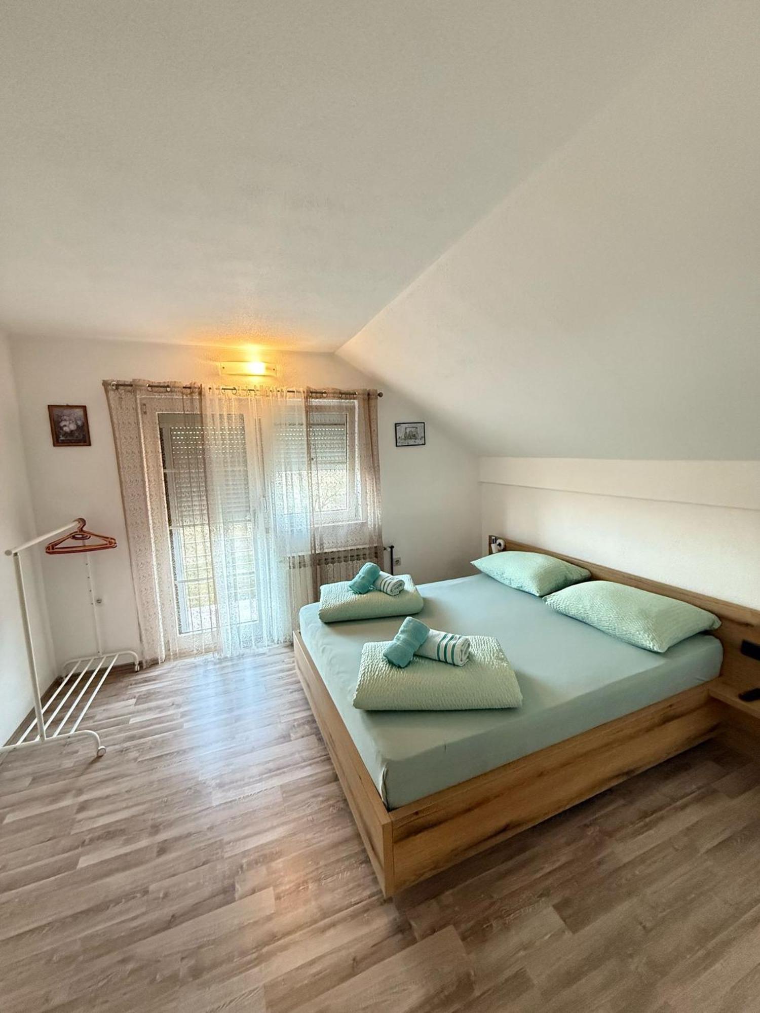 Apartments Marija Vrelo Koreničko エクステリア 写真
